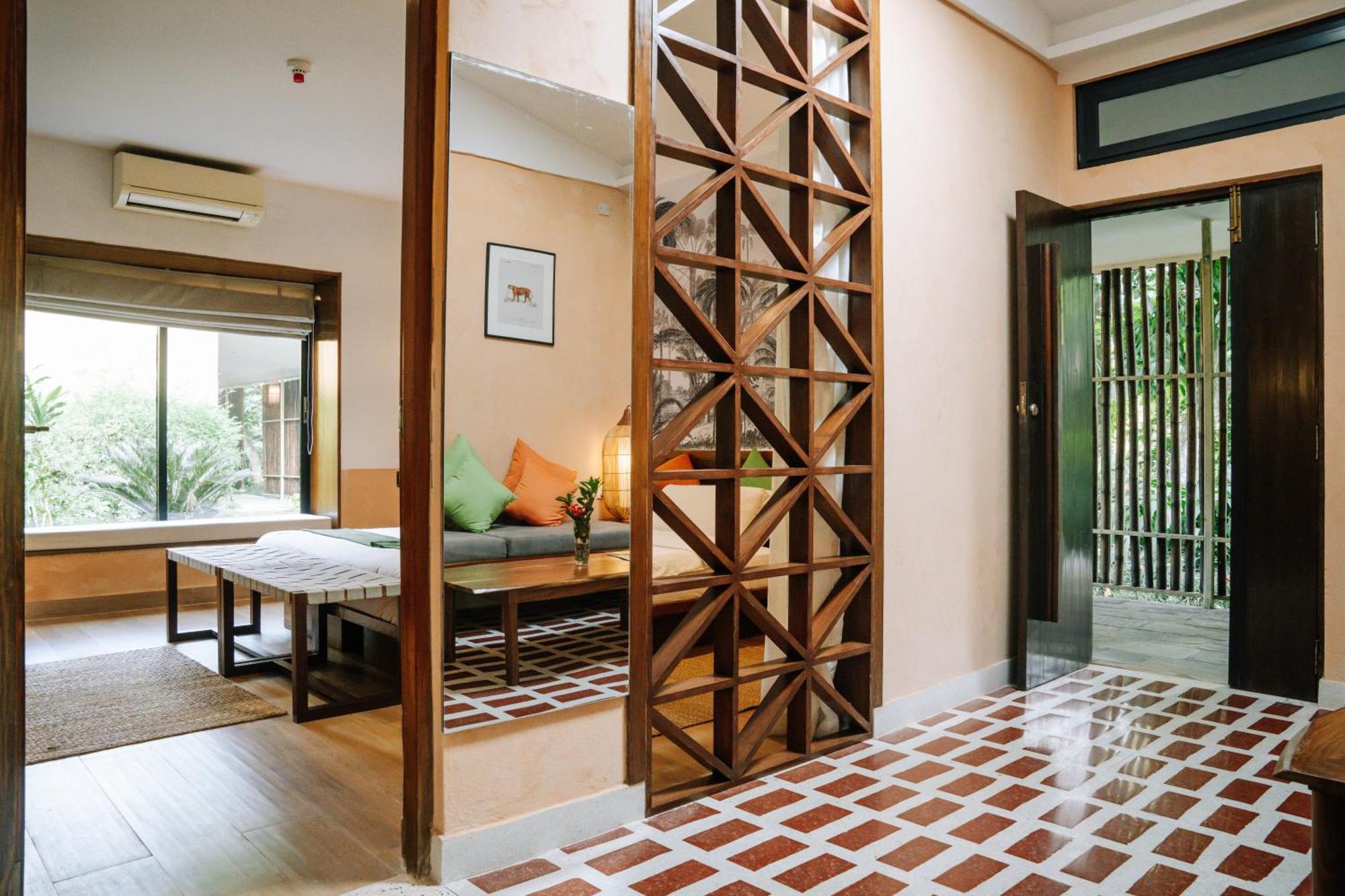 Hotel Kasara Chitwan à Patlahara Extérieur photo